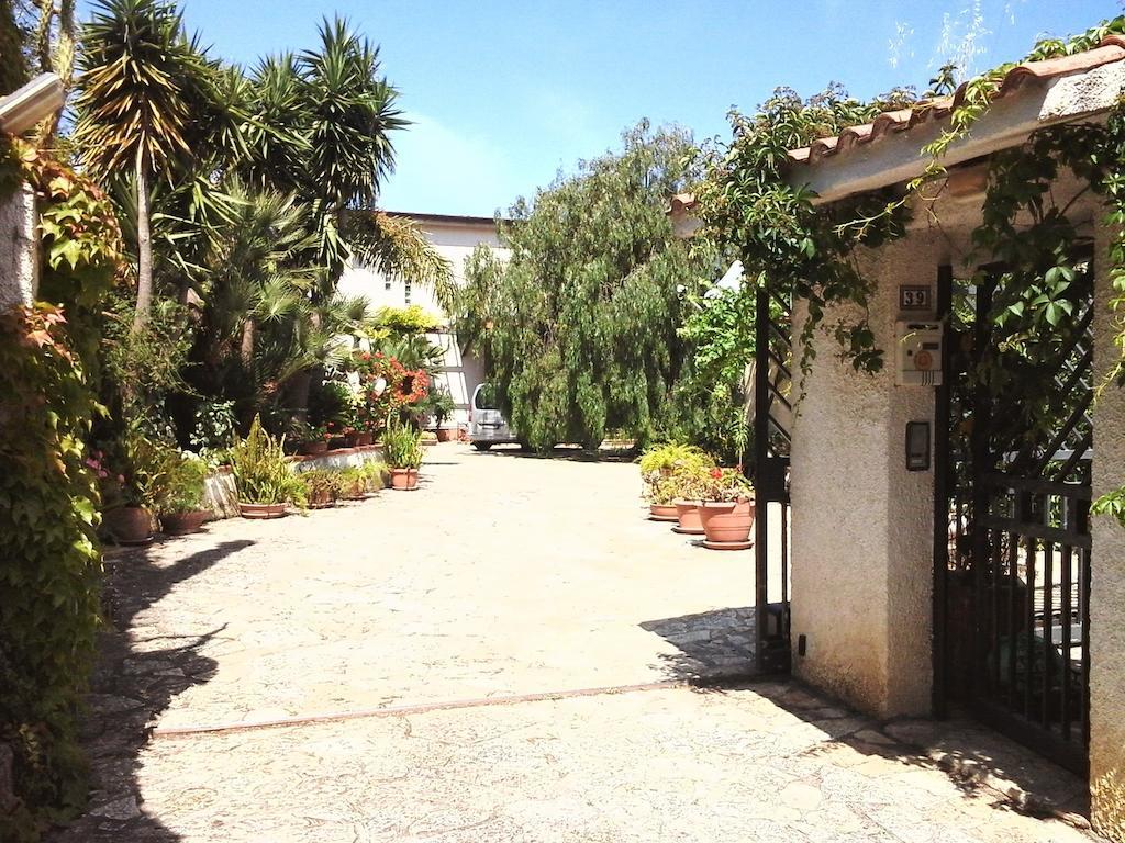 Nonnasara Bed And Breakfast Valderice Exterior photo